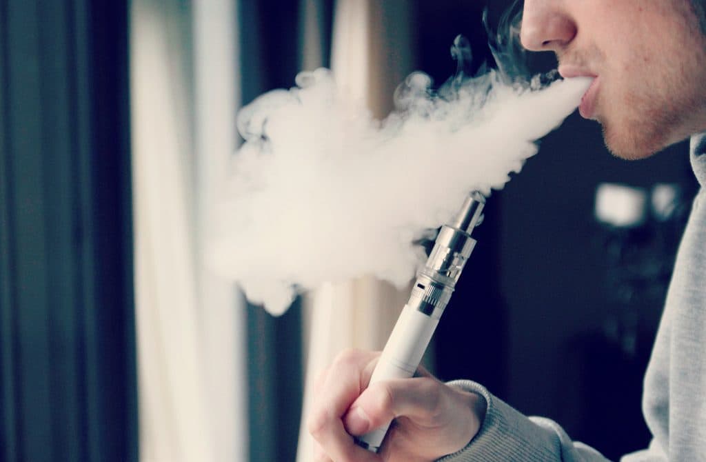 Smoking Vs Vaping Medical Marijuana: Which is better?